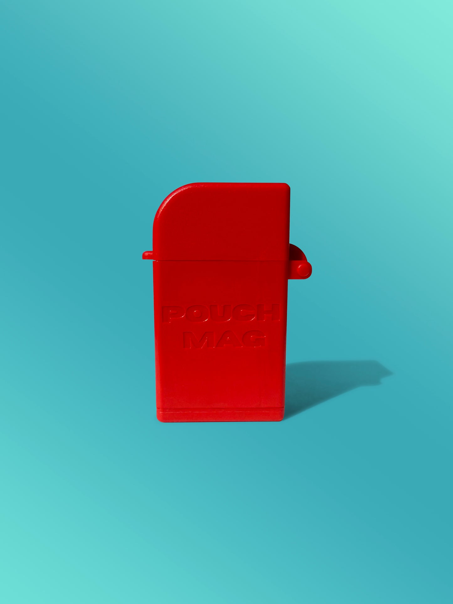 Pouch Mag- Magma Zyn container /dispenser, lid closed side view.